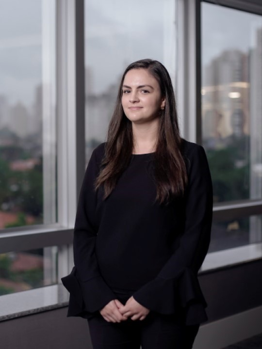 Rodrigues, Julia Teixeira